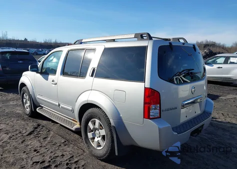 2005 Nissan Pathfinder Se Off-Road z USA, uszkodzony, nr VIN 5N1AR18W75C741921